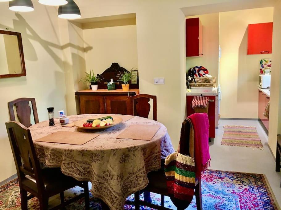 Vintage Studio Apartment, Garden And Free Parking Budapest Luaran gambar
